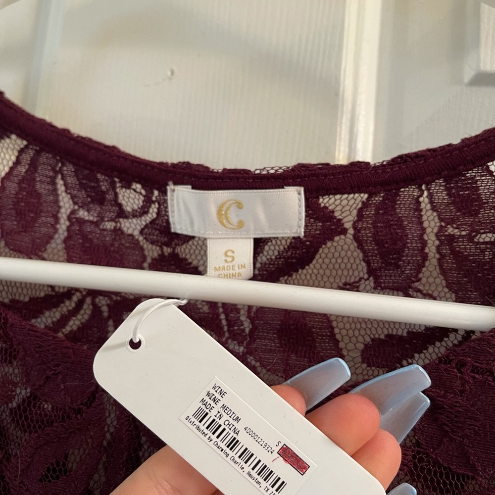 Maroon top - Picture 2 of 2